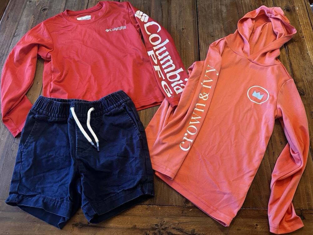 Boys Water Swim Shirts Lot Of 2 Columbia Crown & Ivy Size 4 Gap Shorts Size XS